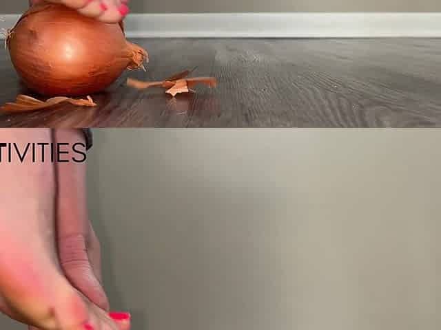 Foot Crush Onion 4K Feet Video