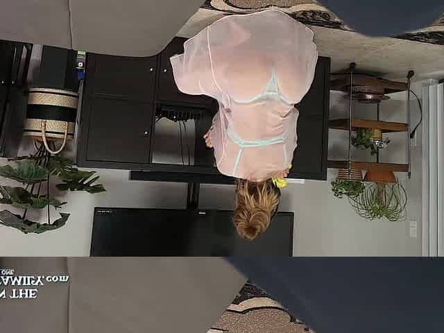 I Stopped Cleaning To Put My Step Sons Large Penis In My Throat But I NEED GREATER AMOUNT