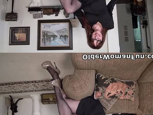 American BBW MILF Jewels Finger Fucks Her Mature Pussy in Pantyhose