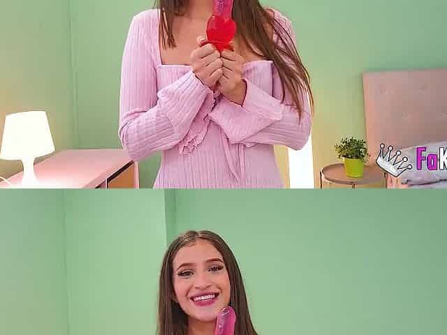 Sofia Smith And Sofia Sweet In The Sweet Face Wants To Know How Iberian Cock Tastes