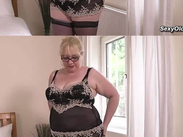 Huge Tits Bbw Mature Lady Daisy In Lingerie Toys Herself