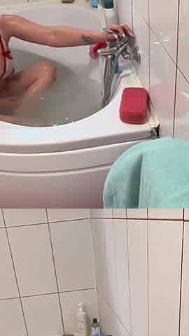 Breath Holding Underwater While I Make Myself Cum