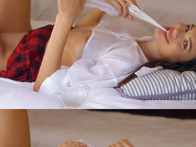 Kinsley White's Steamy Solo Tease