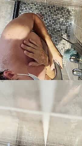 I got so lascivious in the shower that I started playing with my wang and groaning loudly