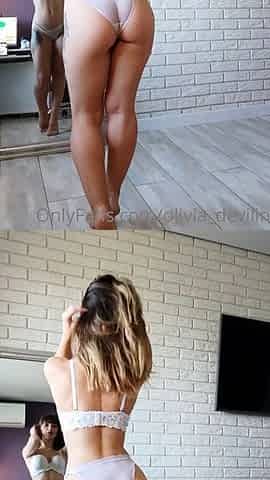 Big boob brunette masturbates on webcam