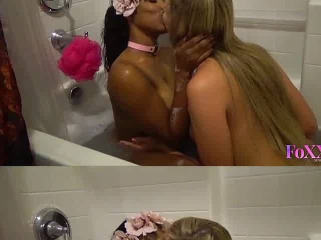 Soaked Chicks Jenna Foxxx And Ryan Riesling Share Your Shlong In The Bathtub