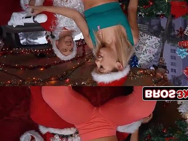 This babe Rides on Santa's Lap, Gets Greater quantity than a Sleigh Ride