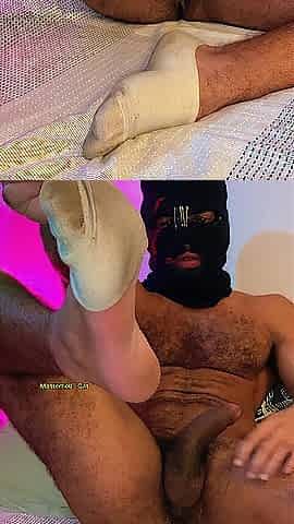 hunk Showing his armpit, perspired feet and masturbating. ignoring u.