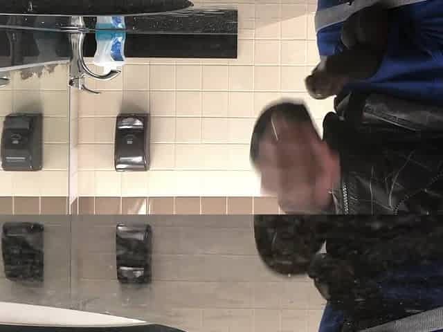 BBC JERKOFF SPUNK FOUNTAIN IN PUBLIC BATHS