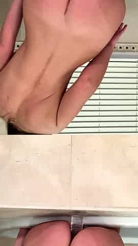 Sexy hottie Anetta Keys enjoys a solo toy masturbation