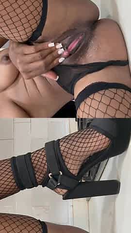 Wet Pussy Fingering