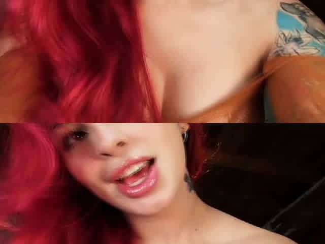 Thick Redhead Fucks Her Dripping Pussy On Cam