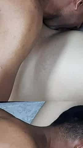 A Beautiful Amateur Couple Shares Incredibly Powerful Chemistry in Their Morning Sex