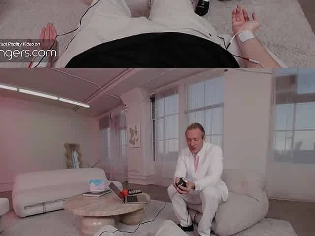 VR Bangers: 2 Consummate Honeys Lick, Suck And Screw In The FFM Three-some Of Your Fantasies