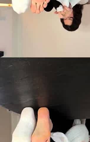 Brunette solo honey shows her masturbating skills