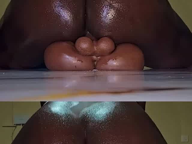 Watch This Black Queen Fuck Her Creamy Hole Until She Explodes