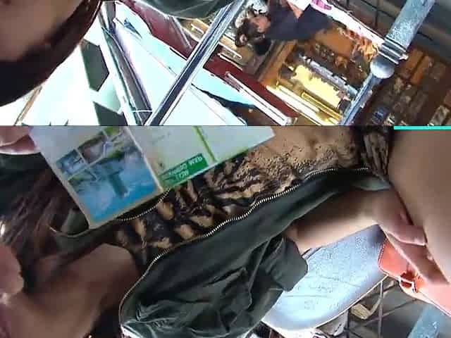 Tiny Asian MILF picked up in a Tuk Tuk