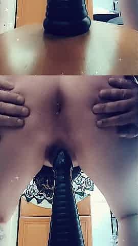 Stuffing my butt and playing with my clitoris