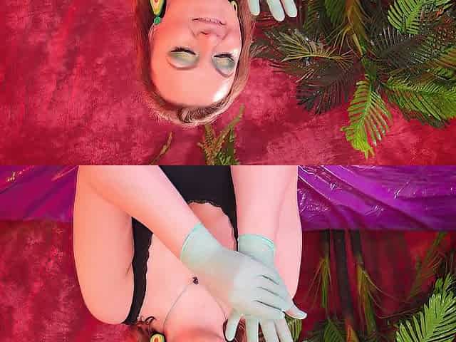 Gloves Fetish: ASMR movie of Hawt mother I'd like to fuck