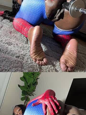 Spider woman taking dong in her arsehole and creamy obese cunt
