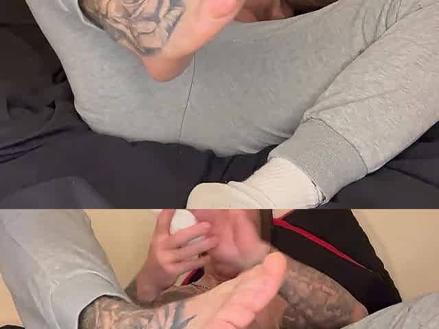 White Str8 Lad shows off Unshaved Butt and Jerks Off his BWC