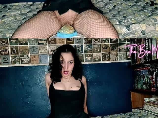 Girl Fucks Dildo Then Licks off Her Pussy Juice