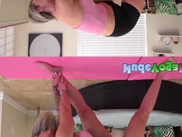 Hotwife mother I'd like to fuck Ravishing Vickie Arousing Nude Yoga Solo Masturbation