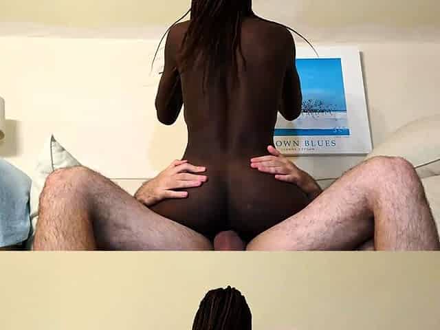 AFRICAN GIRL DOMINATES ME AND MAKES ME SCREAM ON THE SOFA