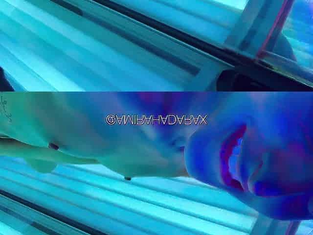 Bizarre upclose twat masturbation in solarium - Amirah Adara