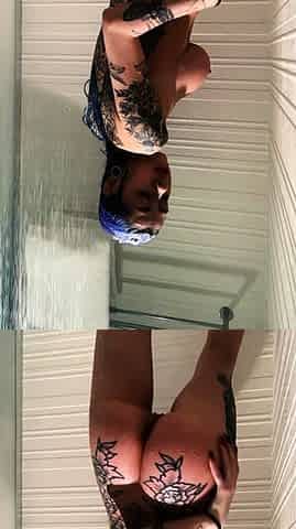Big boobs milf masturbates with her dildo