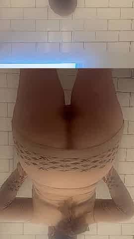 Nurse Twerking in Patient Baths