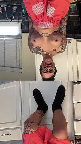 Lascivious housewife fingers twat in kitchen Lola Maaverick large bazookas