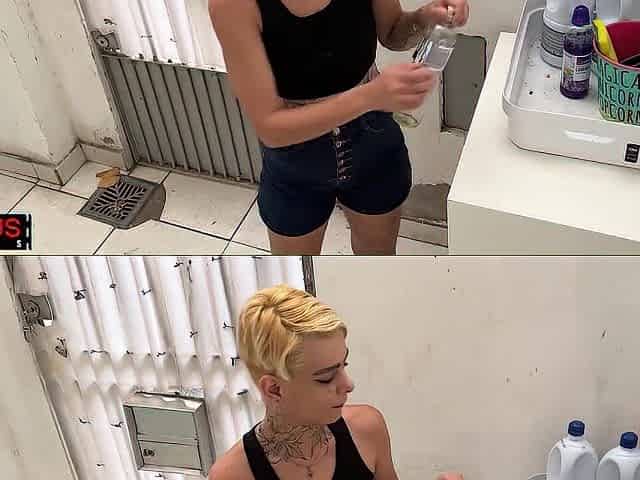 Dona housewife giving fellatio to stranger