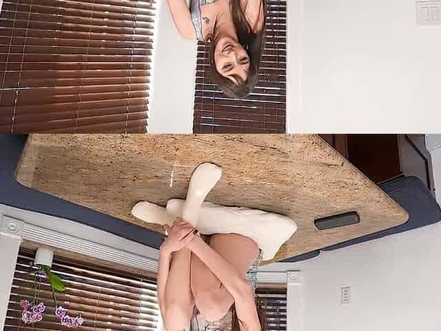 Tiny Lana Smalls Groans & Squirts in Intensive Hardcore Pounding