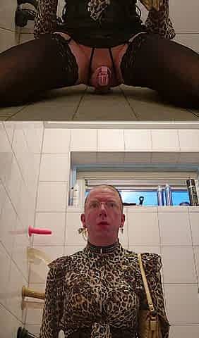 Sissy office doxy piddles whilst riding three sextoy's