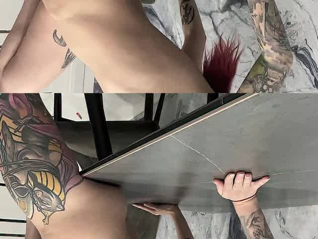That creamy little butt makes me cum inside.