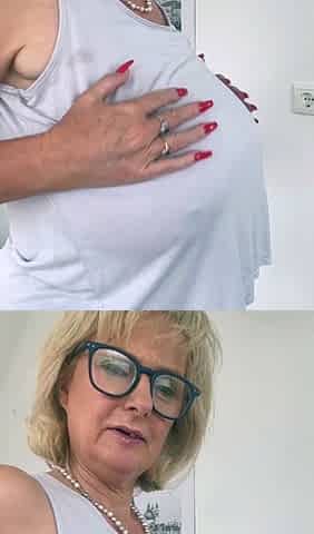 Big boobs milf masturbates with her dildo