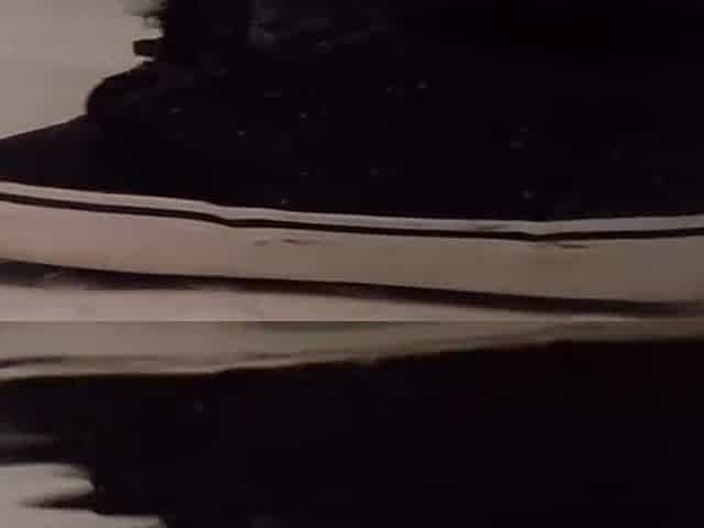 Juicy Vans and Jeans in the Shower