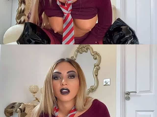 Amateur blonde tattooed babe toying her big cunt