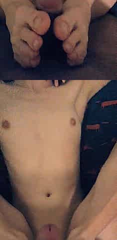 Footjob from teen(eighteen+)