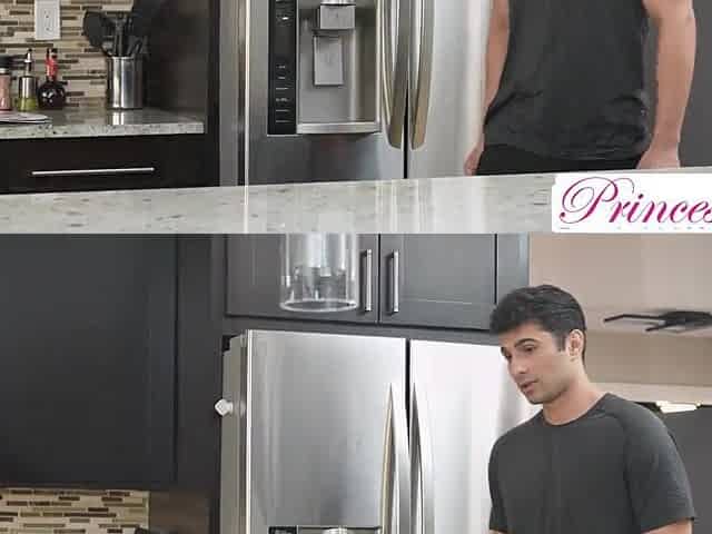 Vixen Golden-haired Britt Blair Lures Stepbro with Her Masturbation Groaning For Creampie
