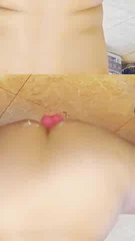 Ebony Housewife Smashes and Squirts on Pie