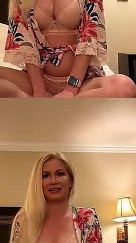 Live Show with Blonde MILF and Squirting!