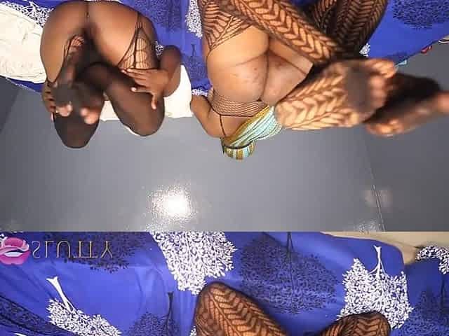 Tugjob with feet and booty of two Afro milfs - Part