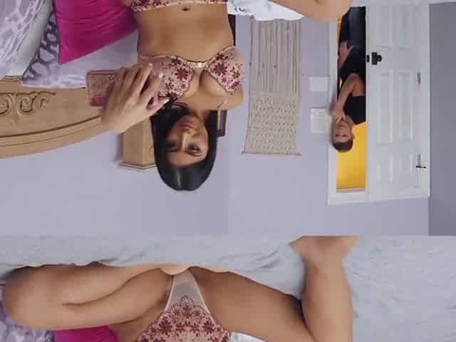 Violet Myers And Oliver Flynn In Perverted Latina Babe Heart-stopping Ad