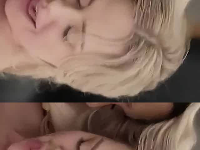 3some Blonde