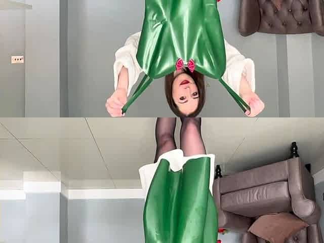 Abby Latex Tease