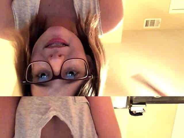 Brunette Solo Webcam Masturbation