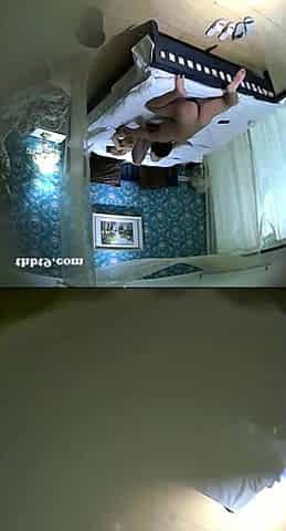 Amateur couple copulation on hidden cam