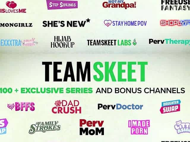 Khloe Is A Anal Pervert On The Bed